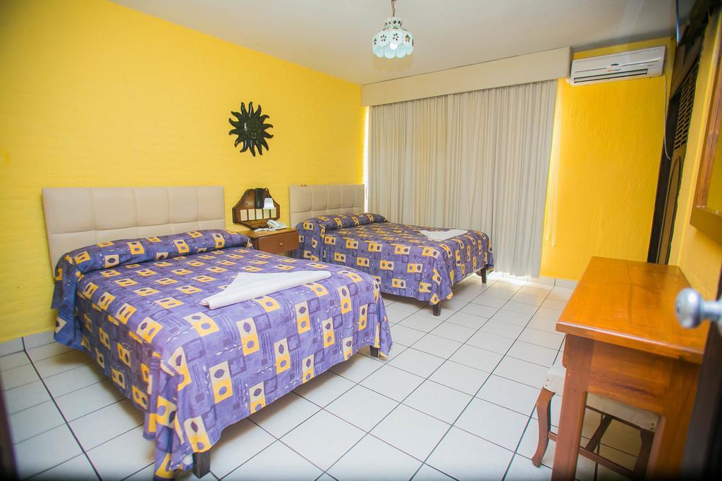 Hotel Estancia San Carlos Guayabitos Рінкон-де-Гуаябітос Екстер'єр фото