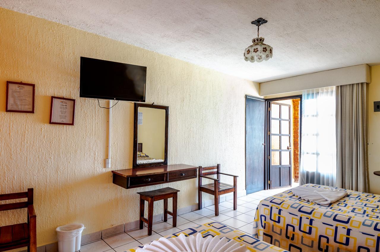 Hotel Estancia San Carlos Guayabitos Рінкон-де-Гуаябітос Екстер'єр фото