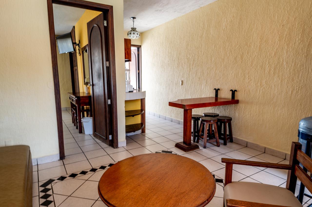 Hotel Estancia San Carlos Guayabitos Рінкон-де-Гуаябітос Екстер'єр фото
