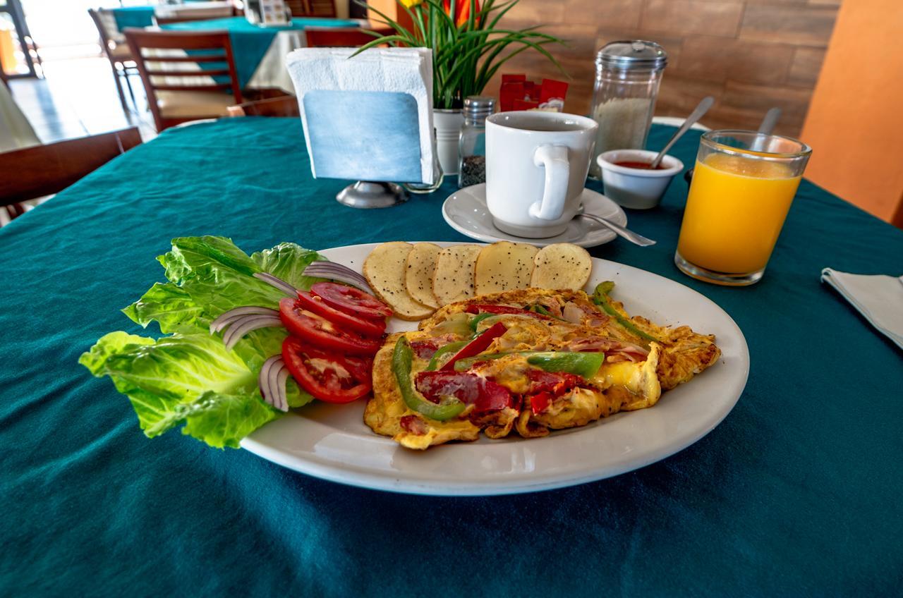 Hotel Estancia San Carlos Guayabitos Рінкон-де-Гуаябітос Екстер'єр фото