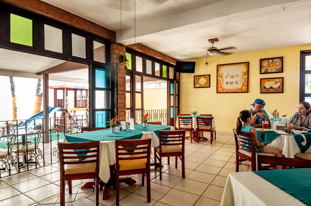 Hotel Estancia San Carlos Guayabitos Рінкон-де-Гуаябітос Екстер'єр фото