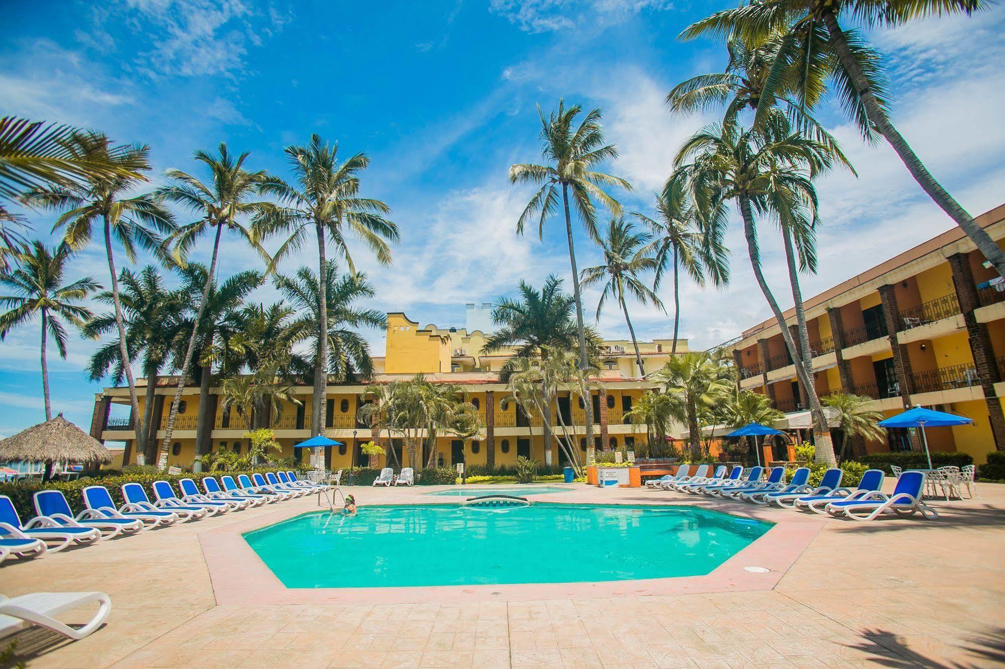 Hotel Estancia San Carlos Guayabitos Рінкон-де-Гуаябітос Екстер'єр фото
